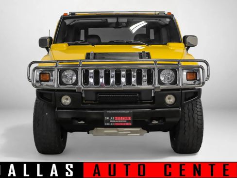 Used 2005 HUMMER H2 SUT Sport Utility Pickup 4D w/ Preferred Equipment Group image 2