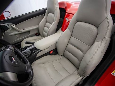 Used 2008 Chevrolet Corvette Convertible w/ Preferred Equipment Group RWD image 18