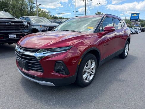 Used 2020 Chevrolet Blazer LT w/ Sound & Technology Package AWD/4WD image 3