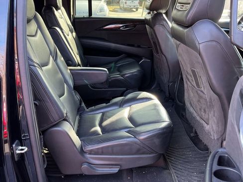 Used 2015 Cadillac Escalade ESV Platinum image 13