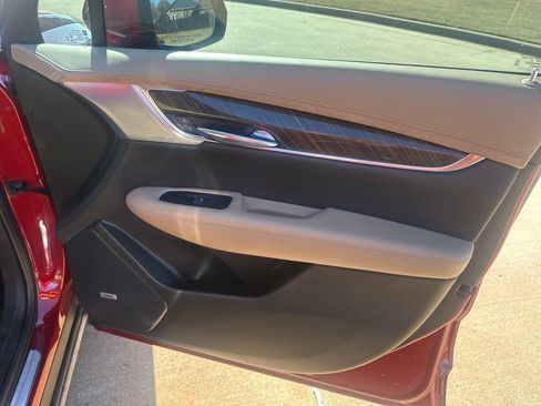 Used 2023 Cadillac XT6 Premium Luxury w/ Platinum Package image 47