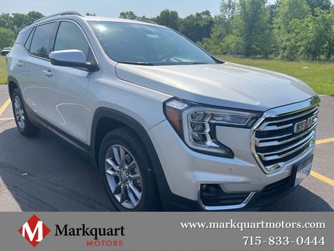 Certified 2022 GMC Terrain SLT w/ Infotainment Package II image 1