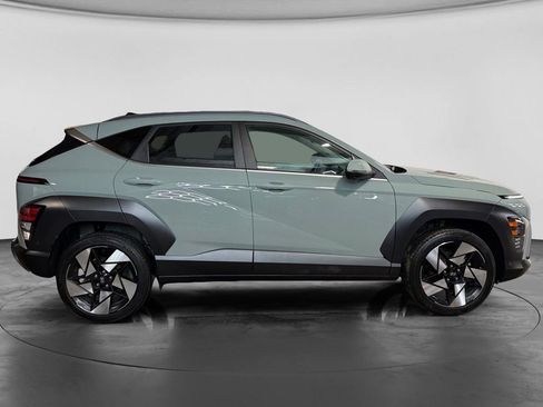 Used 2024 Hyundai Kona Limited AWD/4WD image 5