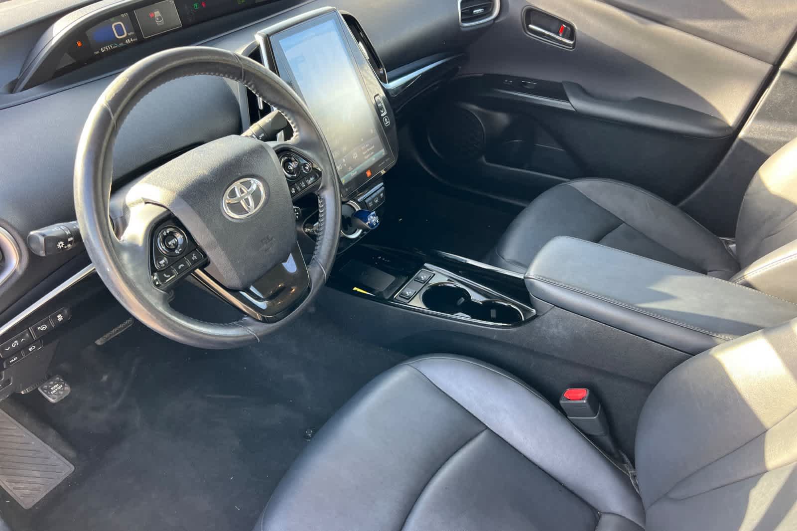 Used 2020 Toyota Prius Prime Limited w/ Carpet Mat Package FWD image 9