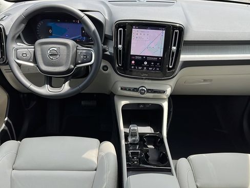 New 2026 Volvo XC40 B5 Ultra AWD/4WD image 10