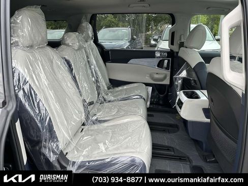 New 2026 Kia Carnival SX image 23