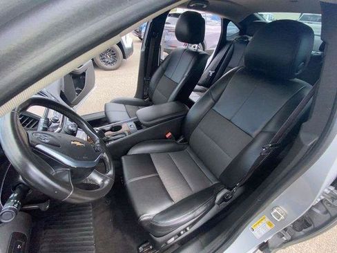 Used 2014 Chevrolet Impala LT w/ Convenience Package FWD image 6
