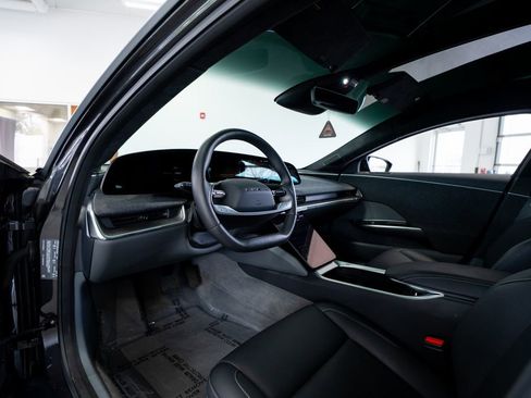 Used 2024 Lucid Air Touring image 30