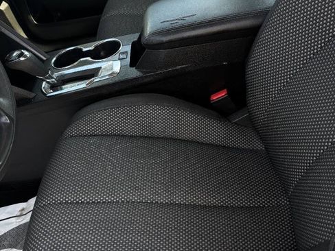 Used 2016 Chevrolet Equinox LS FWD image 9