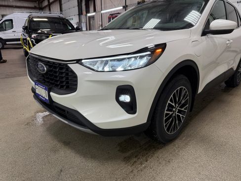 New 2026 Ford Escape SE FWD image 28