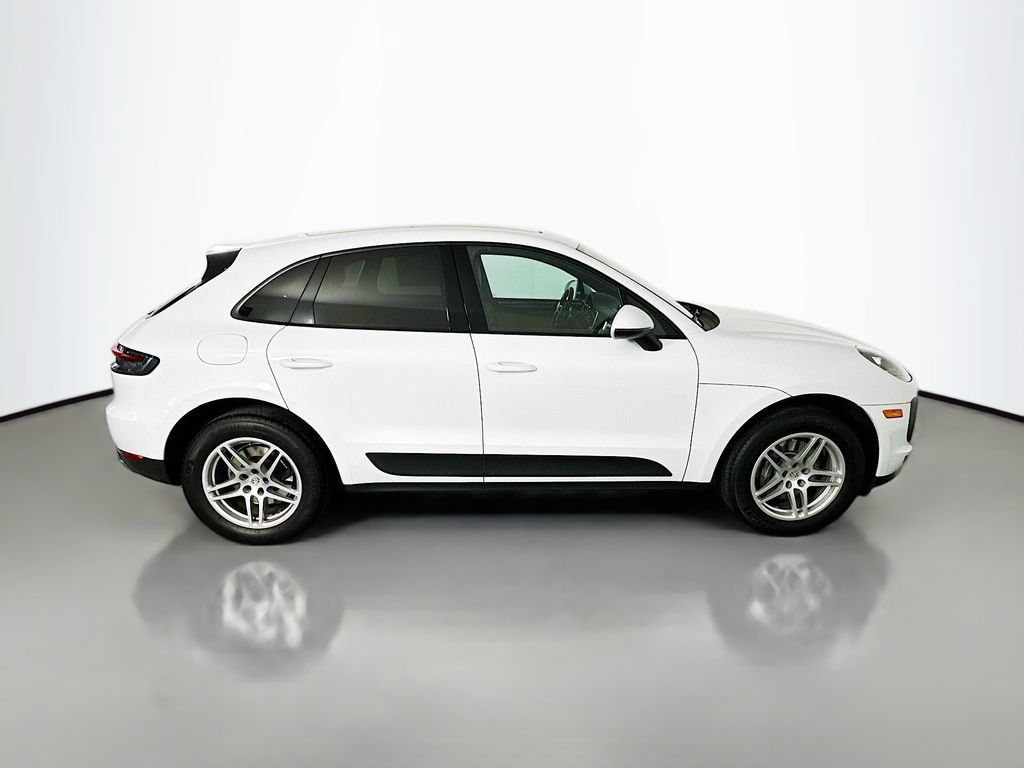 Used 2020 Porsche Macan AWD/4WD image 8