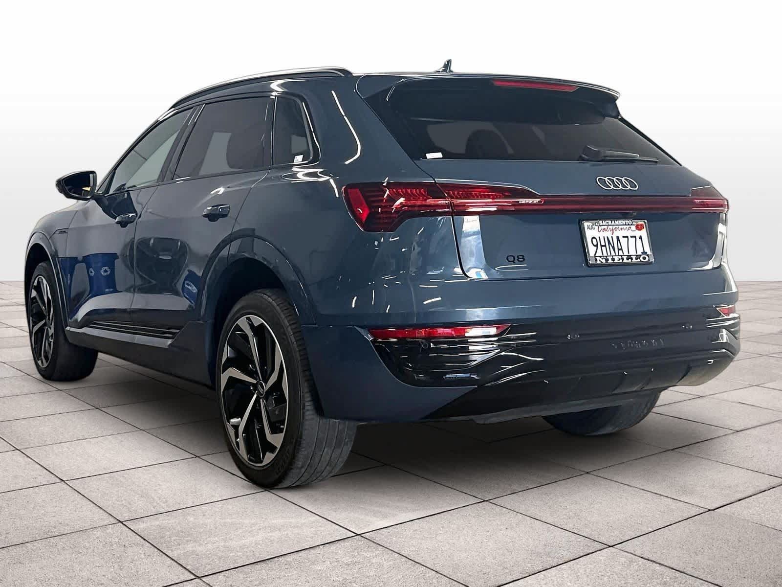 Used 2024 Audi Q8 e-tron Premium Plus w/ Premium Plus Package AWD/4WD image 13