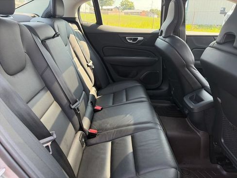 Used 2024 Volvo S60 B5 Plus FWD image 30