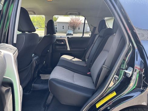 Used 2020 Toyota 4Runner SR5 AWD/4WD image 14