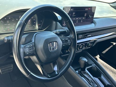 Used 2024 Honda Accord Sport image 27