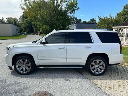 Used 2016 GMC Yukon Denali w/ Open Road Package AWD/4WD image 8