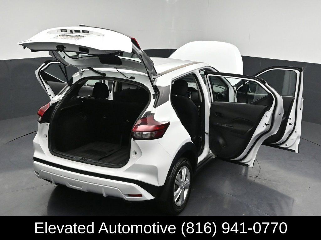 Used 2023 Nissan Kicks S FWD image 31