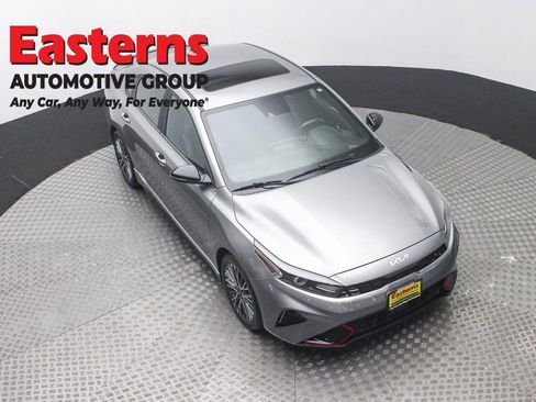 Used 2022 Kia Forte GT-Line w/ GT-Line Premium Package image 3