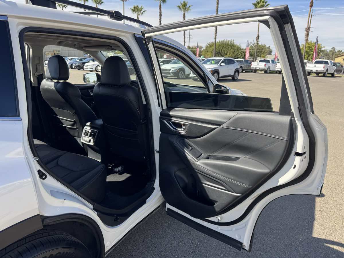 Used 2019 Subaru Forester Touring w/ Popular Package #3 AWD/4WD image 17