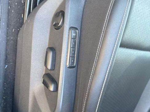 Used 2020 Volkswagen Atlas Cross Sport SEL image 11