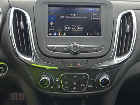 Used 2024 Chevrolet Equinox LT image 12