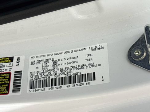 Certified 2025 Toyota Tacoma SR w/ Towing Package AWD/4WD image 28