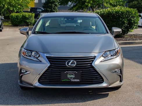 Used 2018 Lexus ES 350 w/ Premier Package FWD image 2