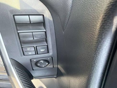 Used 2024 Toyota RAV4 LE AWD/4WD image 7