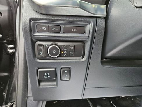 Used 2022 Ford F150 Lariat w/ Equipment Group 502A High AWD/4WD image 27