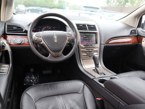 Used 2014 Lincoln MKX AWD w/ Equipment Group 102A image 17