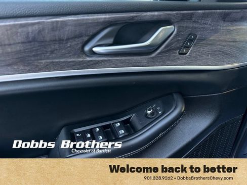 Used 2024 Jeep Grand Cherokee L Limited w/ Luxury Tech Group II AWD/4WD image 15