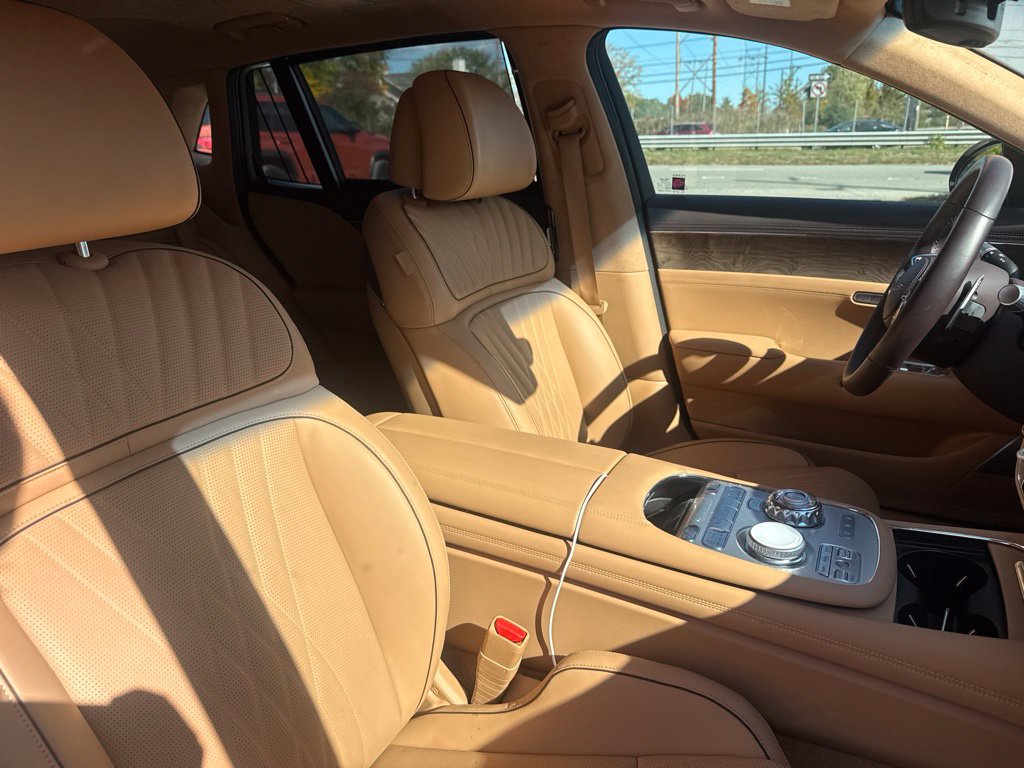 Used 2025 Genesis G90 3.5T AWD/4WD image 26