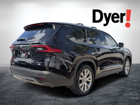 Used 2025 Toyota Grand Highlander FWD image 3