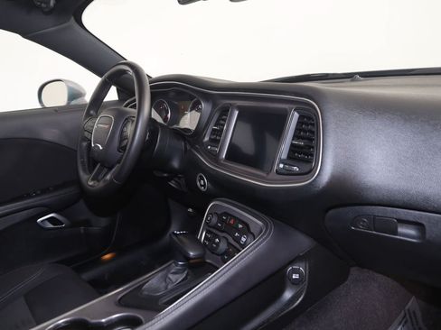 Used 2017 Dodge Challenger R/T w/ Sound Group RWD image 40
