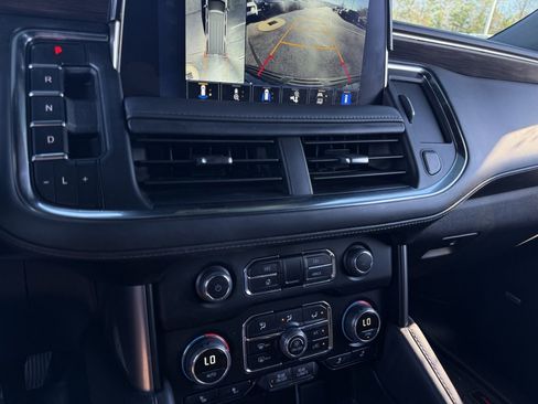 Used 2024 Chevrolet Tahoe Z71 w/ Luxury Package image 18