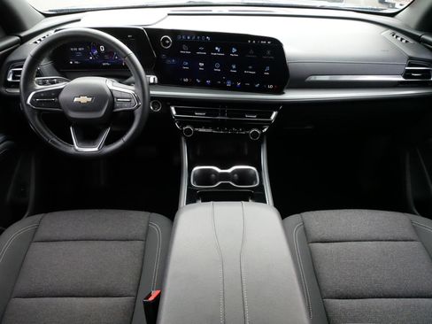 Used 2024 Chevrolet Traverse LS FWD image 10