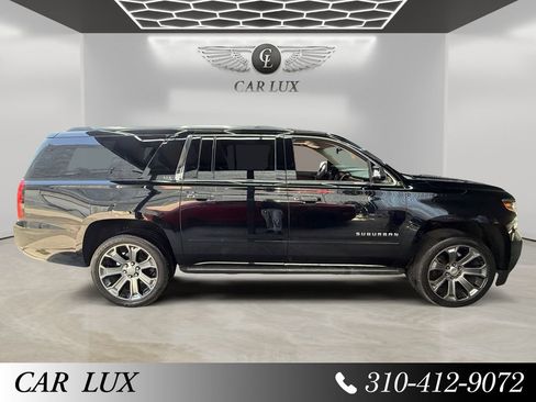 Used 2015 Chevrolet Suburban LTZ RWD image 6