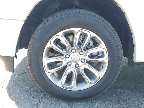 Used 2022 RAM 1500 Laramie image 8