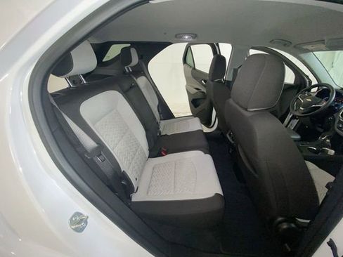 Used 2024 Chevrolet Equinox LS w/ LS Convenience Package AWD/4WD image 31