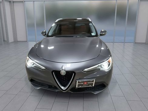 Used 2019 Alfa Romeo Stelvio Ti image 3
