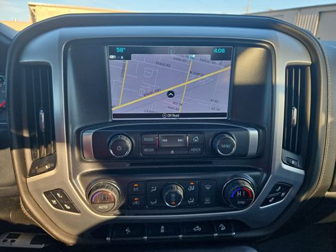 Used 2018 GMC Sierra 1500 SLT w/ SLT Premium Package image 17