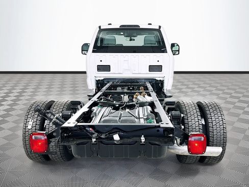 New 2026 Ford F550 4x4 Regular Cab Super Duty image 7