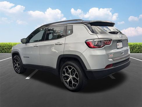 Used 2024 Jeep Compass Limited AWD/4WD image 7
