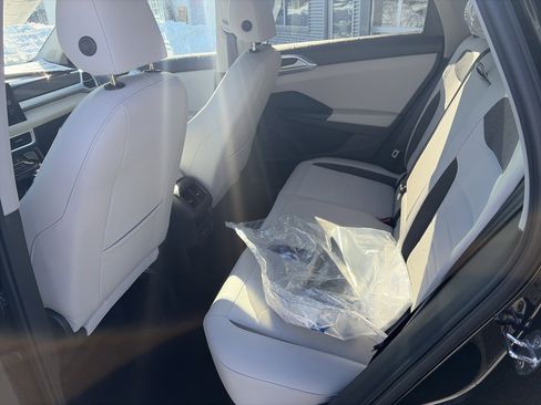 New 2026 Volkswagen Taos SE image 13