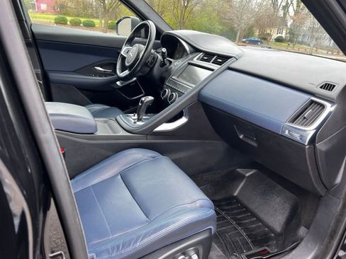 Used 2018 Jaguar E-PACE R-Dynamic HSE image 21