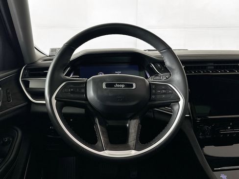 Used 2022 Jeep Grand Cherokee Limited 4xe image 18