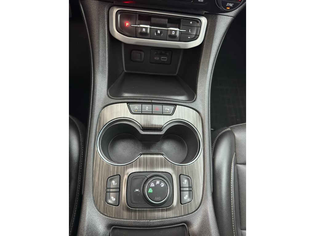 Certified 2023 GMC Acadia SLT w/ LPO, Floor Liner Package AWD/4WD image 23