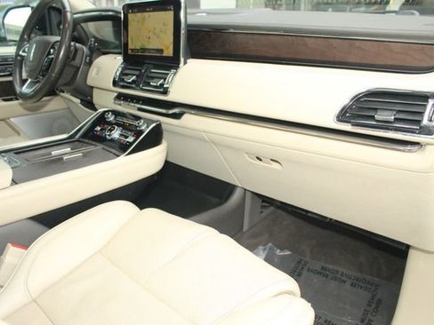 Used 2019 Lincoln Navigator Reserve w/ Cargo Package image 27