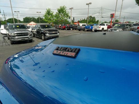 Used 2018 RAM 1500 Sport w/ Hydro Blue Sport Package AWD/4WD image 8