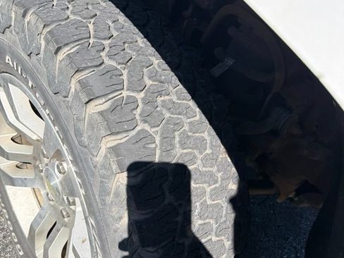 Used 2018 Chevrolet Silverado 1500 LT w/ All Star Edition AWD/4WD image 6
